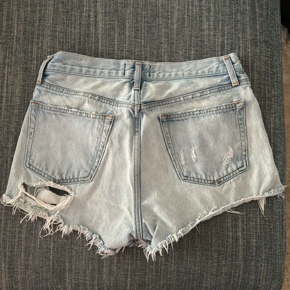 AGOLDE Parker Vintage Loose Fit Cutoff Shorts - Picture 4 of 6